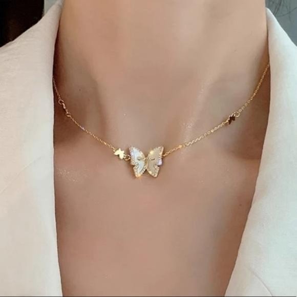 Jewelry - NEW 18K GOLD CLAVICLE NECKLACE, NICE NECKLACE, CUTE NECKLACE